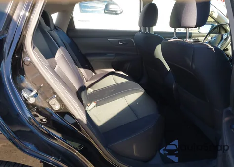 2017 Nissan Altima 2.5 Sr z USA, uszkodzony, nr VIN 1N4AL3AP0HC243610